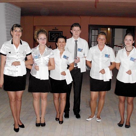 Hotel Zimbru Câmpulung Moldovenesc Εξωτερικό φωτογραφία