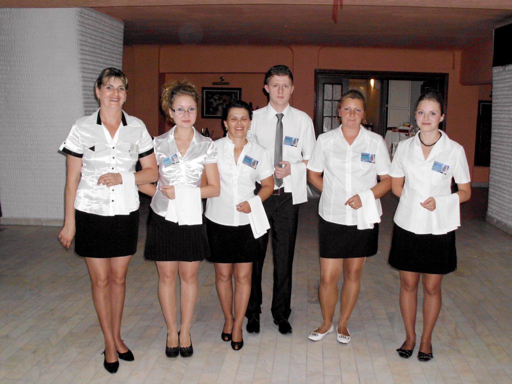 Hotel Zimbru Câmpulung Moldovenesc Εξωτερικό φωτογραφία