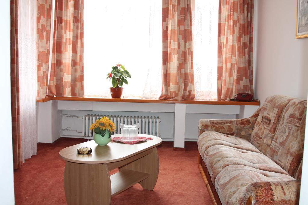 Hotel Zimbru Câmpulung Moldovenesc Δωμάτιο φωτογραφία