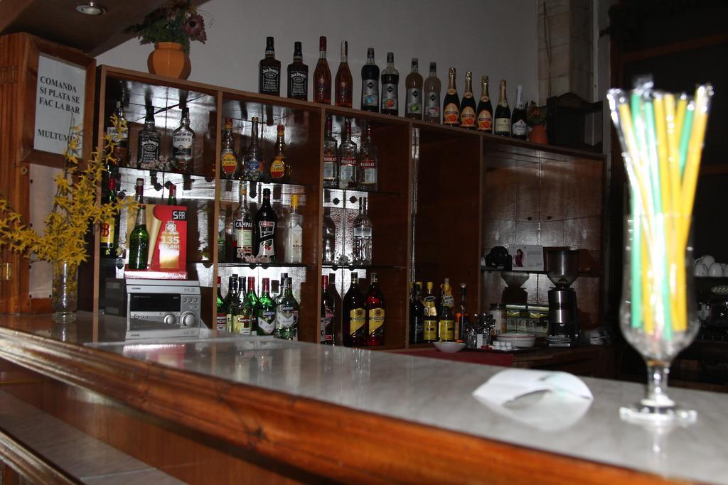 Hotel Zimbru Câmpulung Moldovenesc Εξωτερικό φωτογραφία